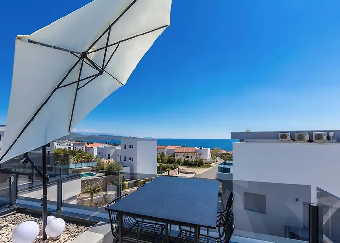 アパート Joy クルク